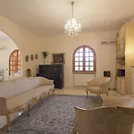 Diana Bed and breakfast 4*